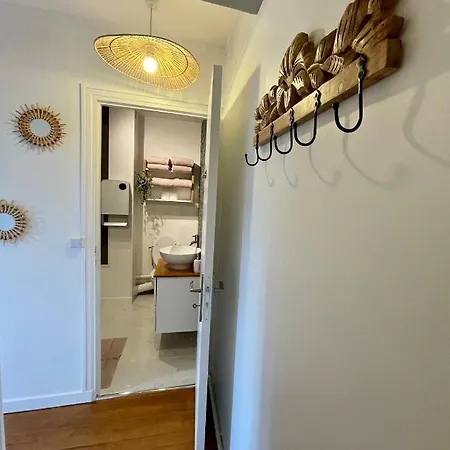 11. « parenthese Sous Les Toits » Apartment *